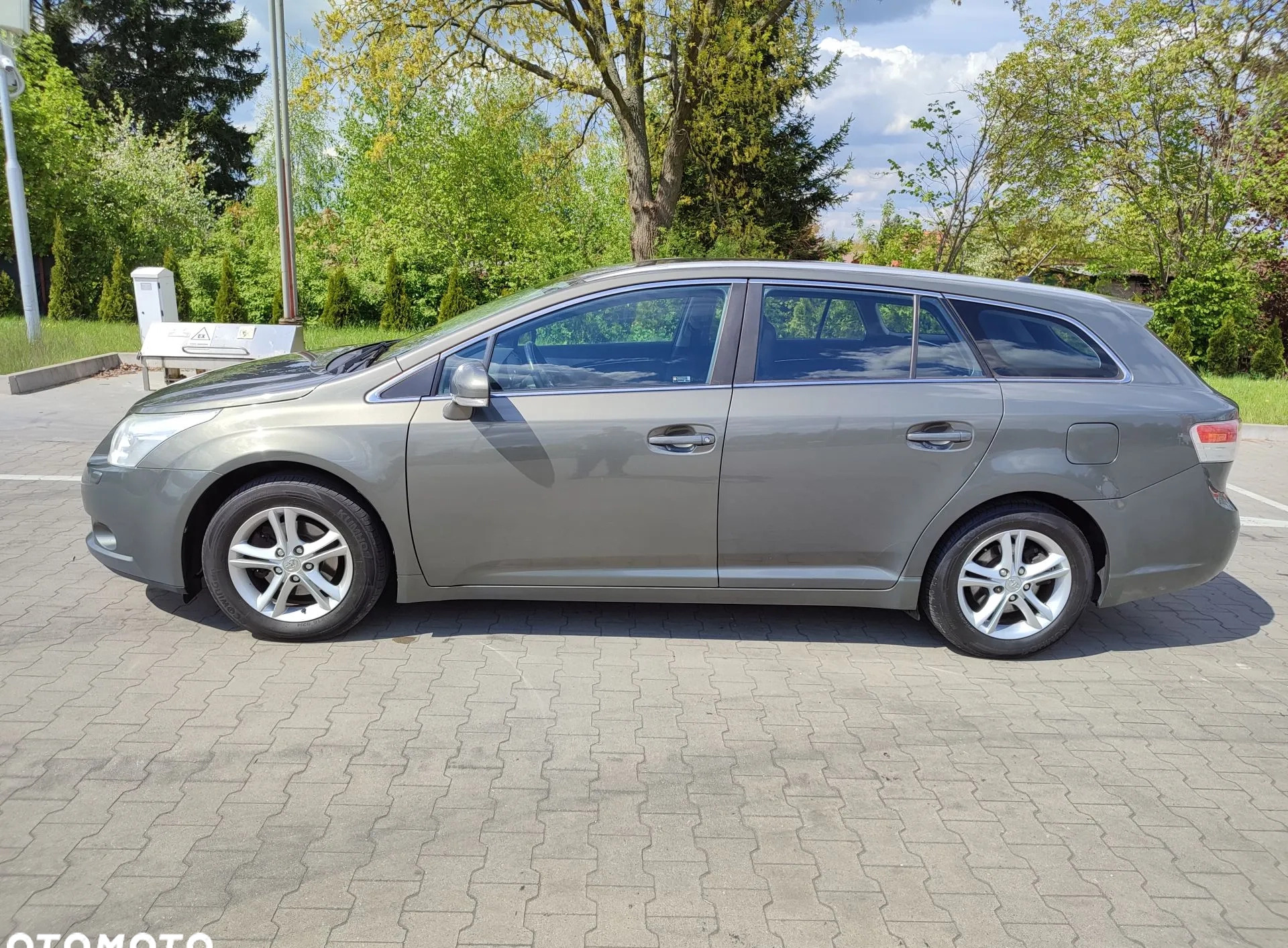 Toyota Avensis cena 25900 przebieg: 308000, rok produkcji 2009 z Radom małe 154